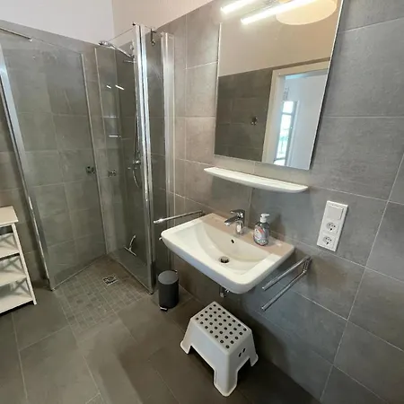 G1 Eingezaeuntes Haus Mit Kamin In Eckwarderhoerne *