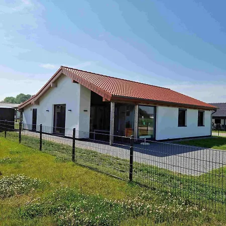 G1 Eingezaeuntes Haus Mit Kamin In Eckwarderhoerne * Grosswurden